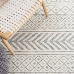 Metro MET353 Hand Tufted Area Rug - Safavieh 12 Metro MET353 Hand Tufted Area Rug - Safavieh -Safavieh Shop GUEST 179b21dc e7c3 440e bc00 784b7746e24a