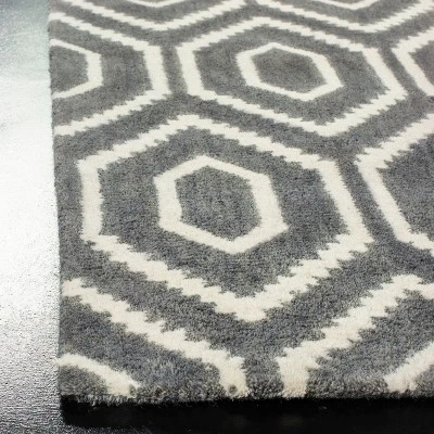 Tami Geometric Tufted Rug - Safavieh 3 Tami Geometric Tufted Rug - Safavieh