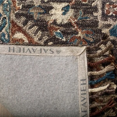 Amanda Floral Tufted Area Rug - Safavieh 4 Amanda Floral Tufted Area Rug - Safavieh - Image 2