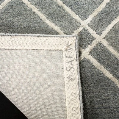 Camille Crosshatch Tufted Rug - Safavieh 5 Camille Crosshatch Tufted Rug - Safavieh - Image 3