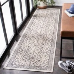 Montage MTG283 Power Loomed Area Rug - Safavieh
