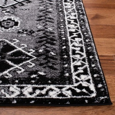 Vintage Hamadan VTH293 Power Loomed Area Rug - Safavieh 4 Vintage Hamadan VTH293 Power Loomed Area Rug - Safavieh - Image 2
