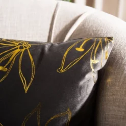 Yari Pillow - Safavieh 6 Yari Pillow - Safavieh -Safavieh Shop GUEST 57799adf cc99 4144 9266 af809f36c99c