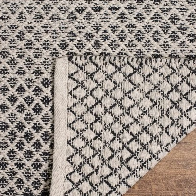Montauk MTK601 Hand Woven Area Rug - Safavieh 5 Montauk MTK601 Hand Woven Area Rug - Safavieh - Image 3