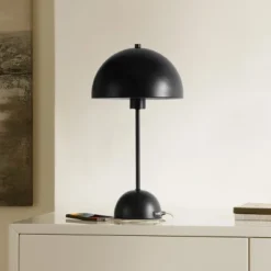 Ixora Table Lamp W/ USB Port - 17.75 Inch Height - TBL4509 - Black - Safavieh