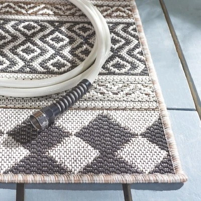 Havana HAV325 Power Loomed Indoor/Outdoor Area Rug - Safavieh 5 Havana HAV325 Power Loomed Indoor/Outdoor Area Rug - Safavieh - Image 3