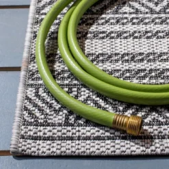 Courtyard CY8866 Power Loomed Indoor/Outdoor Area Rug - Safavieh