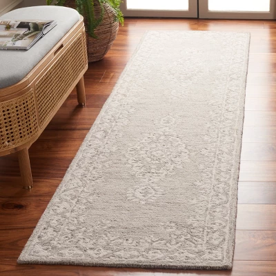 Ebony EBN650 Handmade Tufted Rug - Safavieh 3 Ebony EBN650 Handmade Tufted Rug - Safavieh