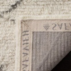 Katie Geometric Area Rug - Safavieh -Safavieh Shop GUEST faa998d4 9473 4994 b5c0 00e4e2ecbe51