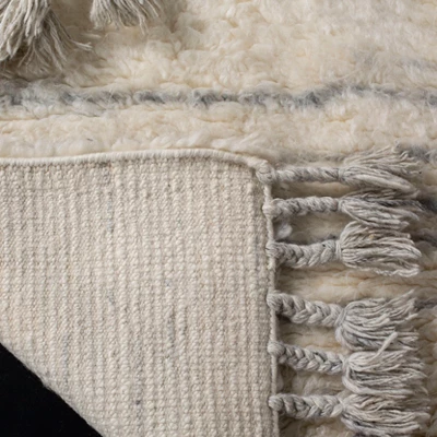 Kenya KNY351 Hand Knotted Global Area Rug - Safavieh 5 Kenya KNY351 Hand Knotted Global Area Rug - Safavieh - Image 3